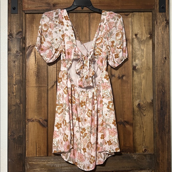 Floral Puff Sleeve Dress - Picture 2 of 5